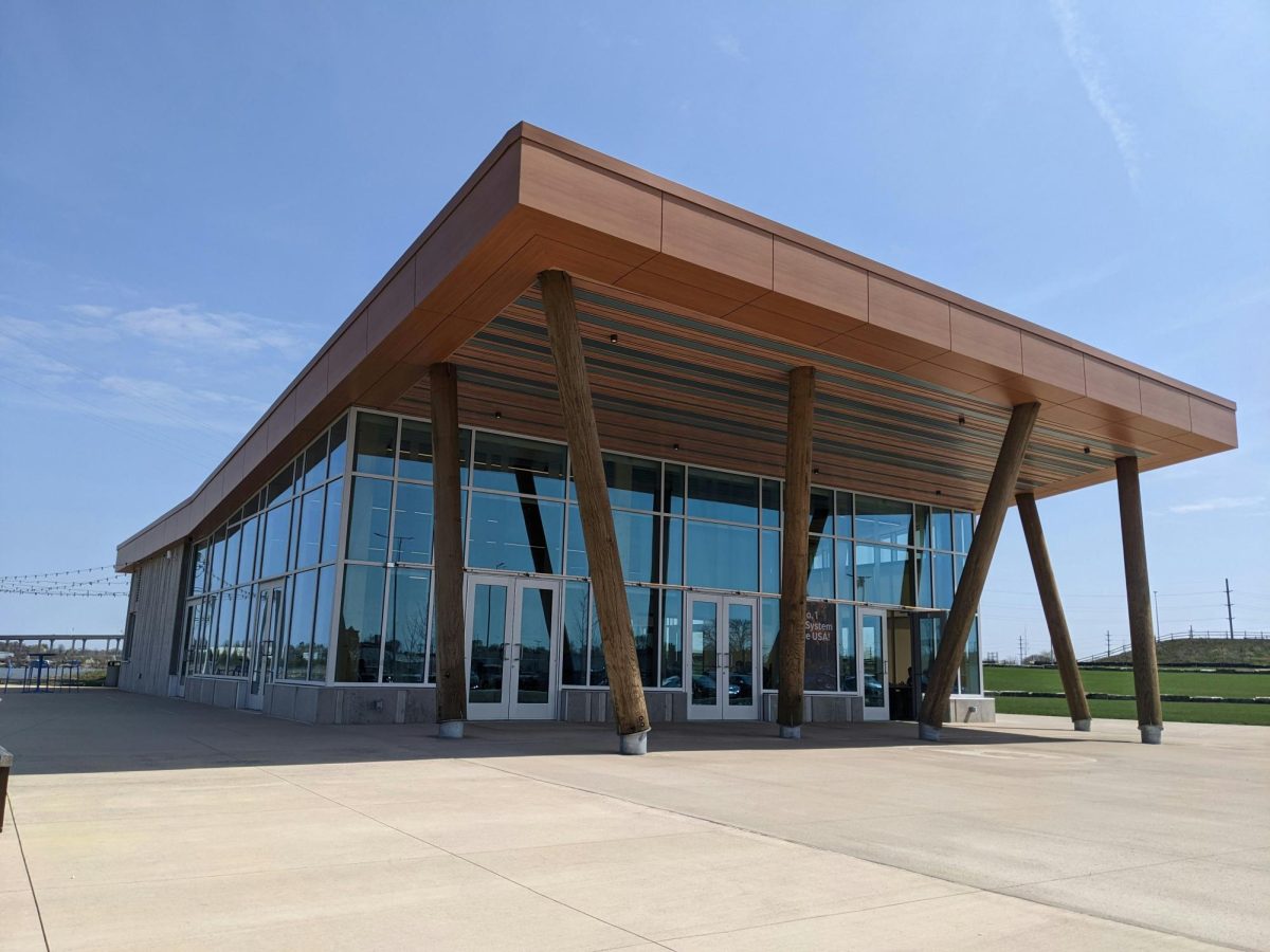 The Glass City Metropark on Front Street in Toledo, OH is a new addition to the revitalized Downtown. Retrieved from Unsplash.