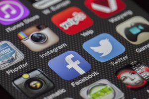 Social Media Apps on an Iphone. Retrieved from Pixabay.