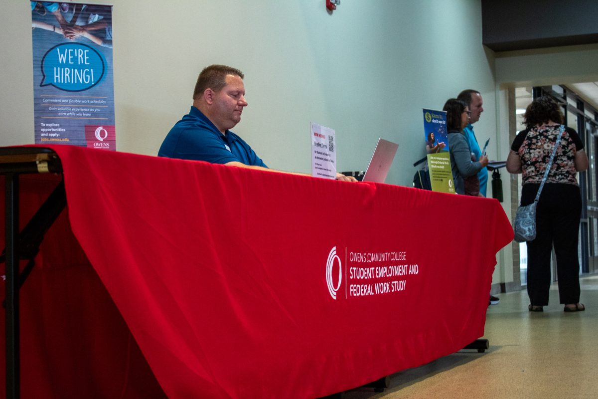 Alan Lepard, the Job Location and Development Coordinator, at the Student Employment Service Pop-Up, in Heritage Hall on August 28, 2025.