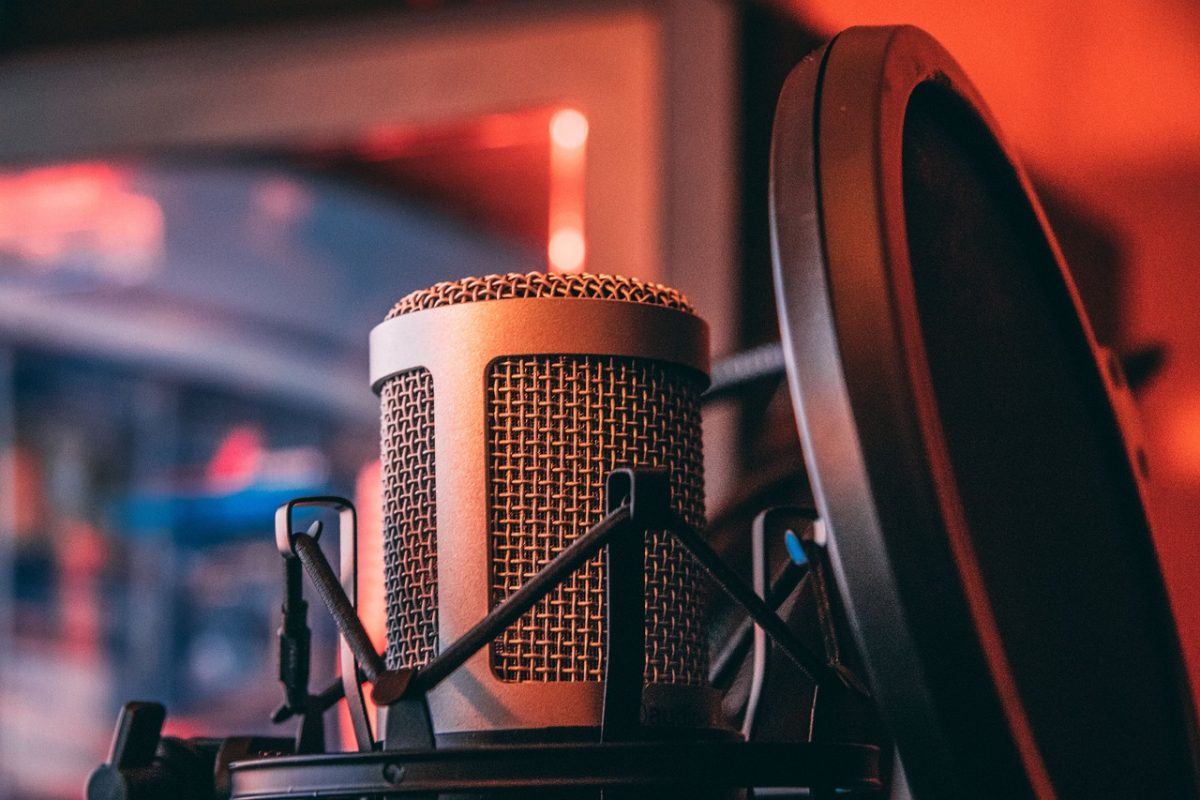 The Owens Student Radio Station turns 10! Retrieved by Pixabay.